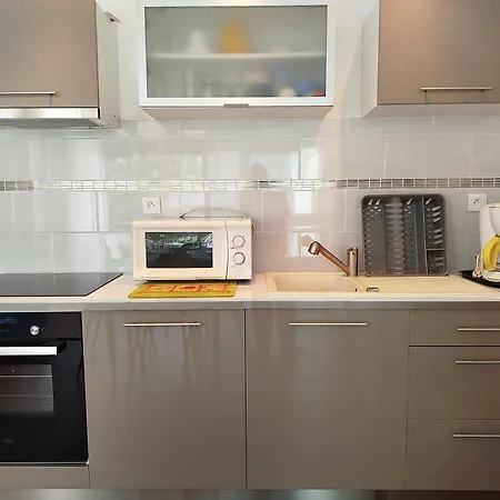 Proche Du Port Beau T3 Lumineux Confort Avec Parking - 4rs121 Apartmán